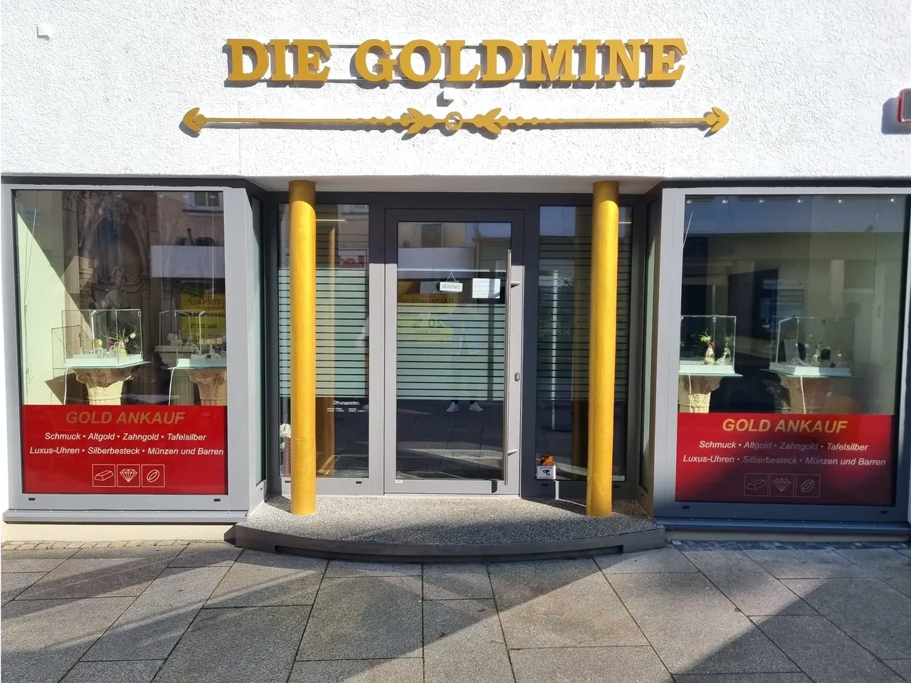 Schaufensterbeschriftung für ein Ladengeschäft
