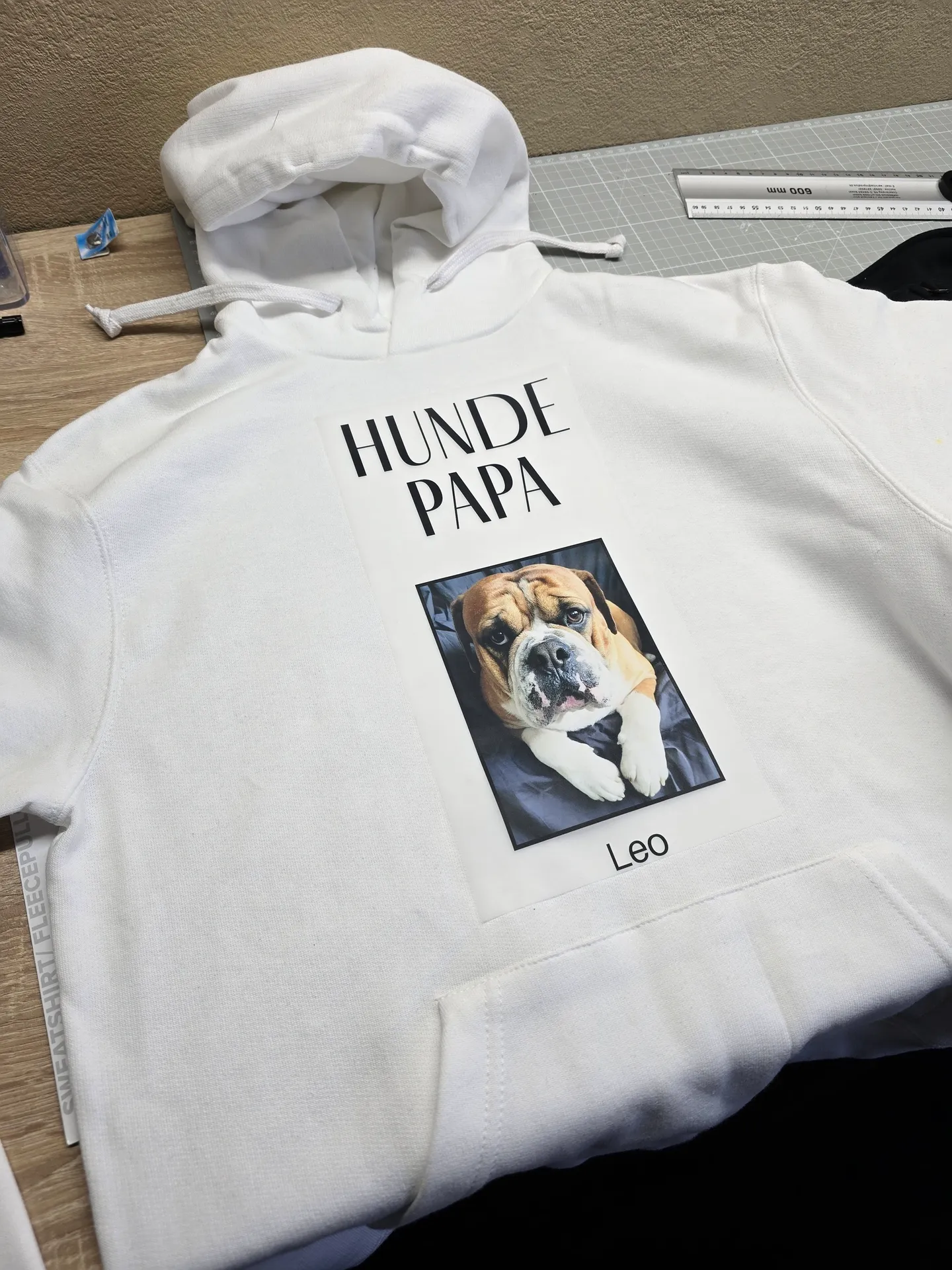 Personalisierter Hoodie mit individuellem Textildruck